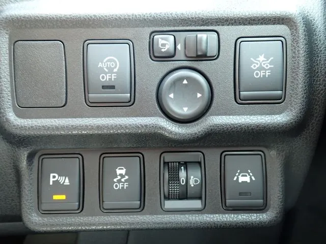 ノート(ニッサン)の車両写真