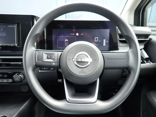 ノート（ニッサン）の車両写真
