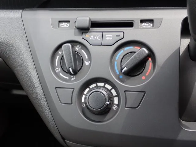 デイズ（ニッサン）の車両写真