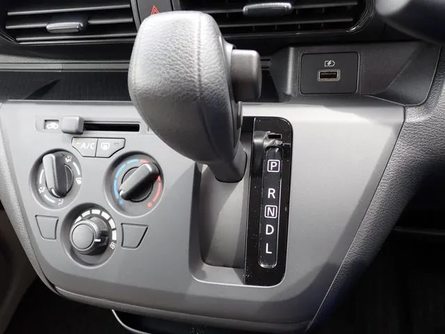 デイズ（ニッサン）の車両写真