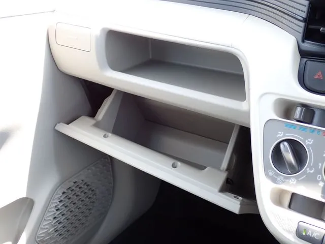 ムーヴ(ダイハツ)の車両写真