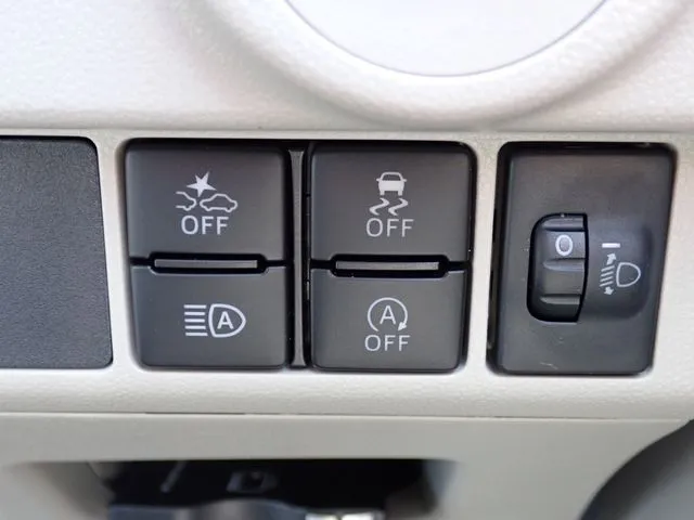 ムーヴ(ダイハツ)の車両写真