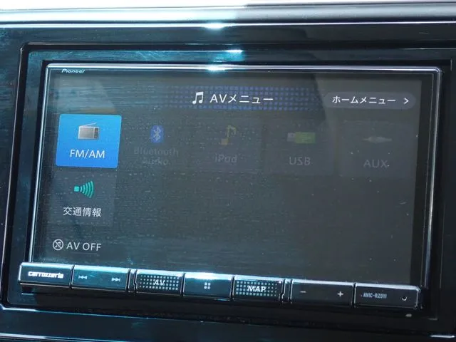 シャトル　ハイブリッド（ホンダ）の車両写真