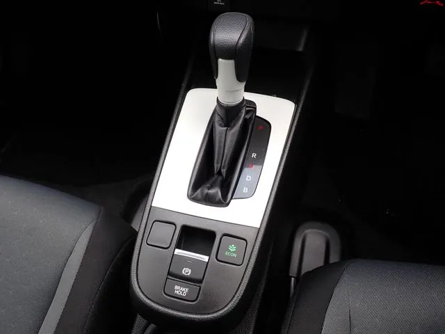 フィット　ｅ：ＨＥＶ（ホンダ）の車両写真