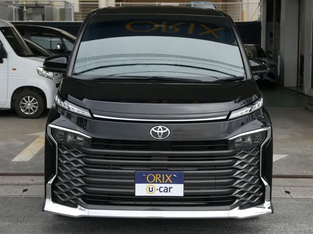 ヴォクシー(トヨタ)の車両写真