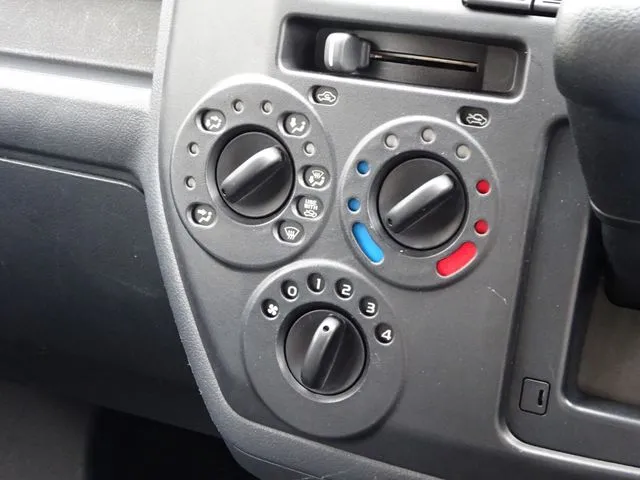 ボンゴバン 2WD(マツダ)の車両写真