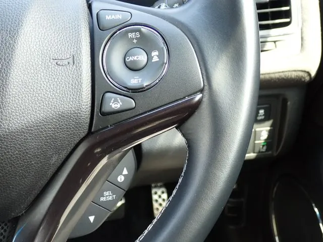 ヴェゼル　ハイブリッド（ホンダ）の車両写真