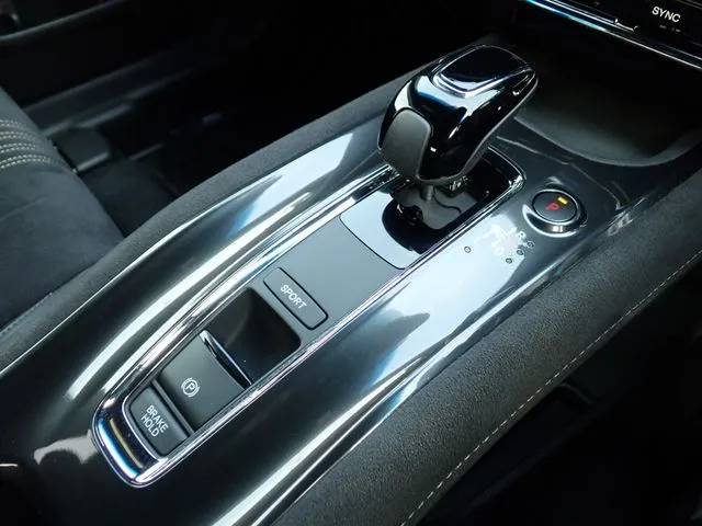 ヴェゼル　ハイブリッド（ホンダ）の車両写真