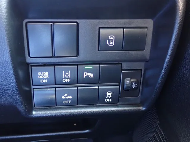 ソリオ 4WD(スズキ)の車両写真