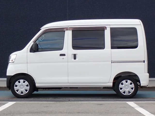 ハイゼットカーゴ(ダイハツ)の車両写真