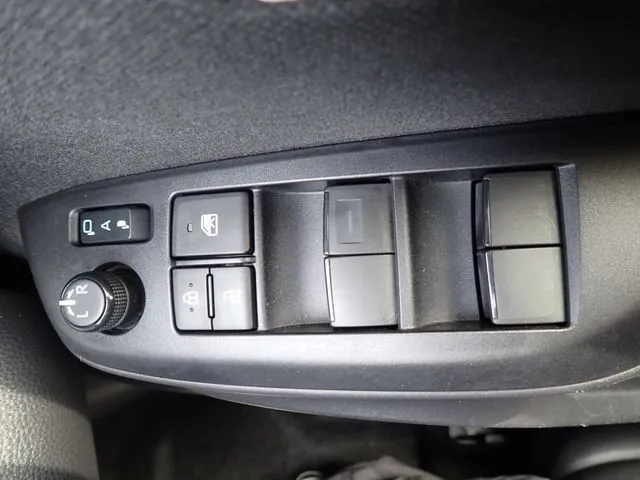 ヤリス（トヨタ）の車両写真