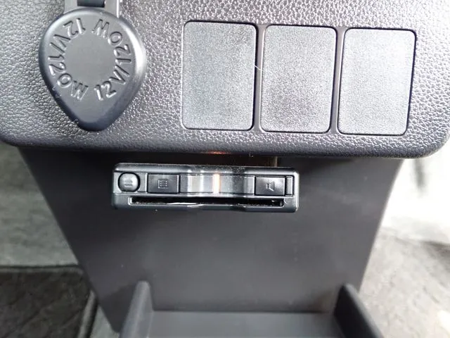 ダイハツ ミラ イース 4WD