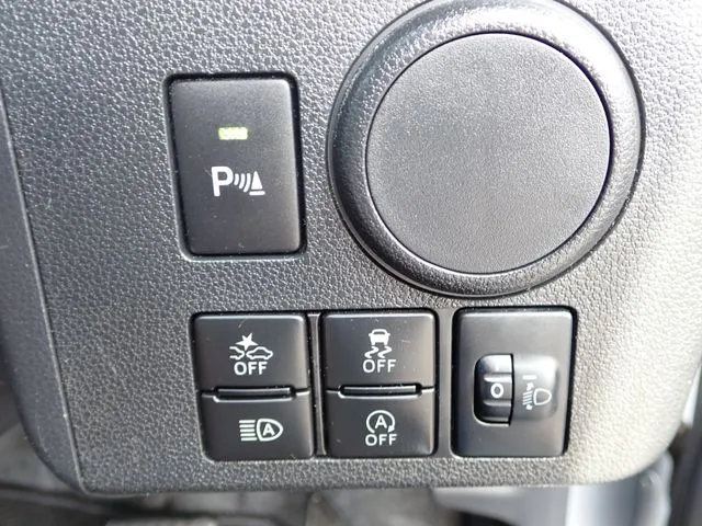 ダイハツ ミラ イース 4WD