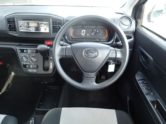 ダイハツ ミラ イース 4WD