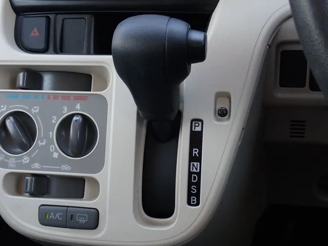 ムーヴ（ダイハツ）の車両写真