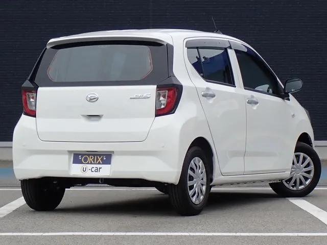 ミラ　イース（ダイハツ）の車両写真