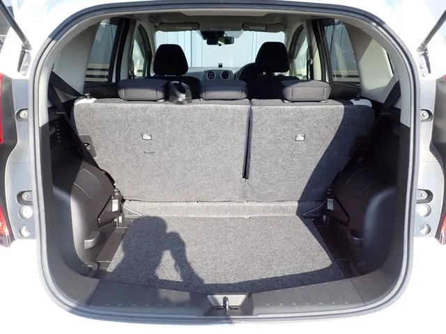 ノート（ニッサン）の車両写真