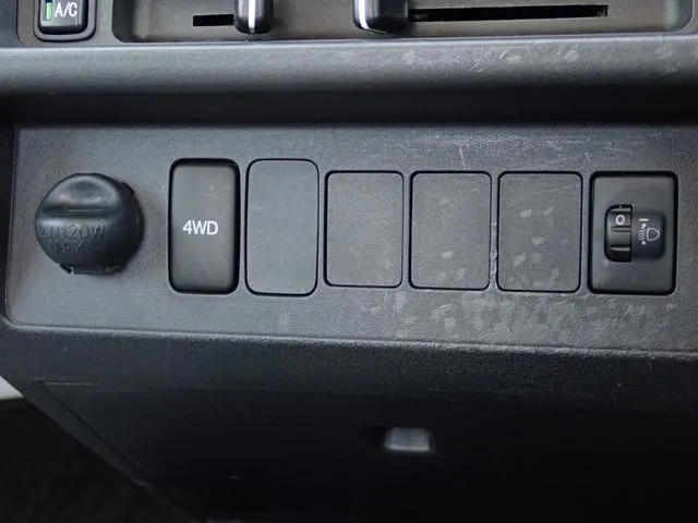 ハイゼットトラック 4WD(ダイハツ)の車両写真