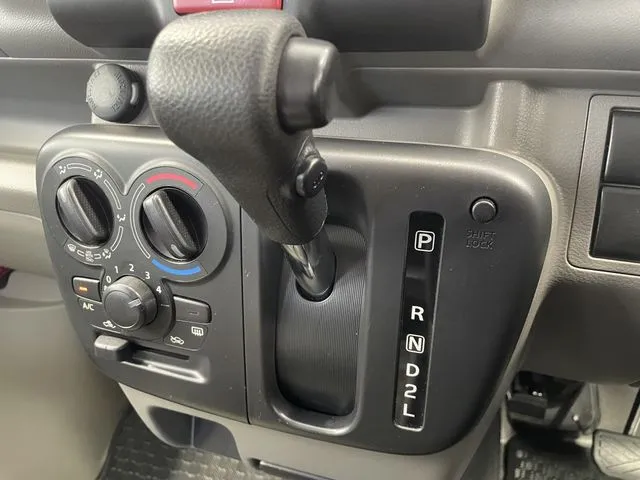 エブリイバン(スズキ)の車両写真