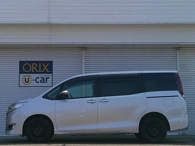 ノア　４ＷＤ（トヨタ）の車両写真