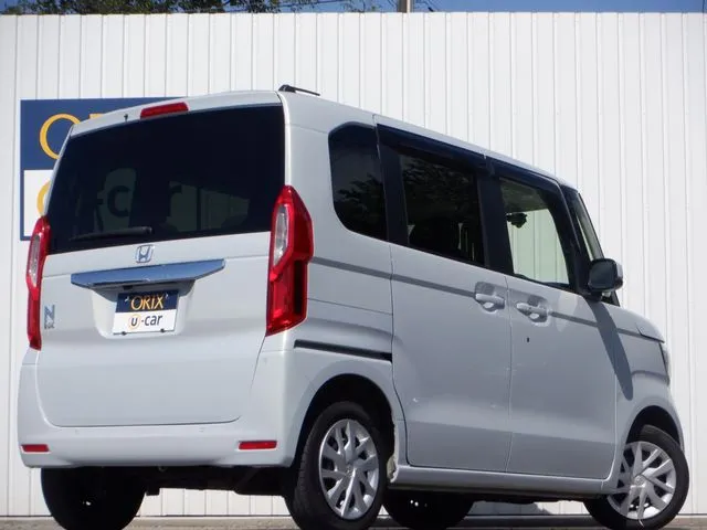 N BOX 4WD(ホンダ)の車両写真