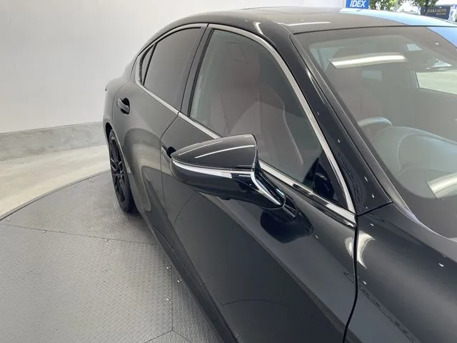 レクサス IS350(トヨタ)の車両写真