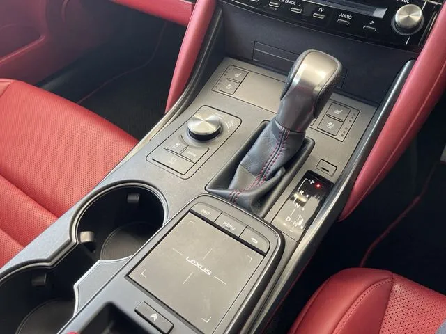 レクサス IS350(トヨタ)の車両写真