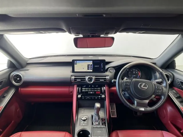 レクサス IS350(トヨタ)の車両写真