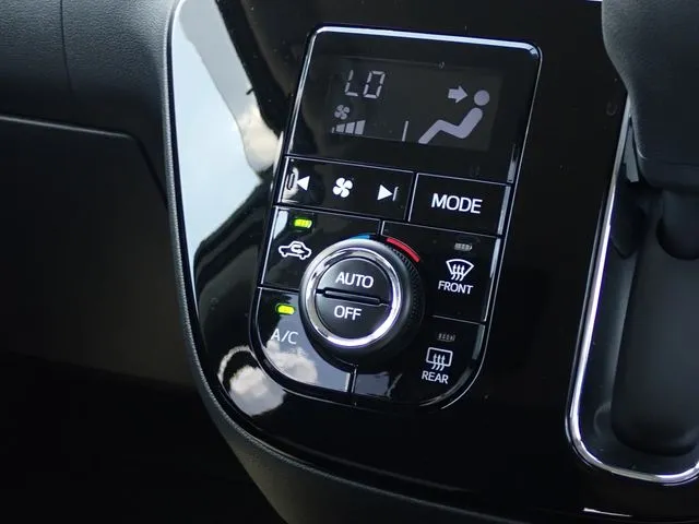 ブーン(ダイハツ)の車両写真