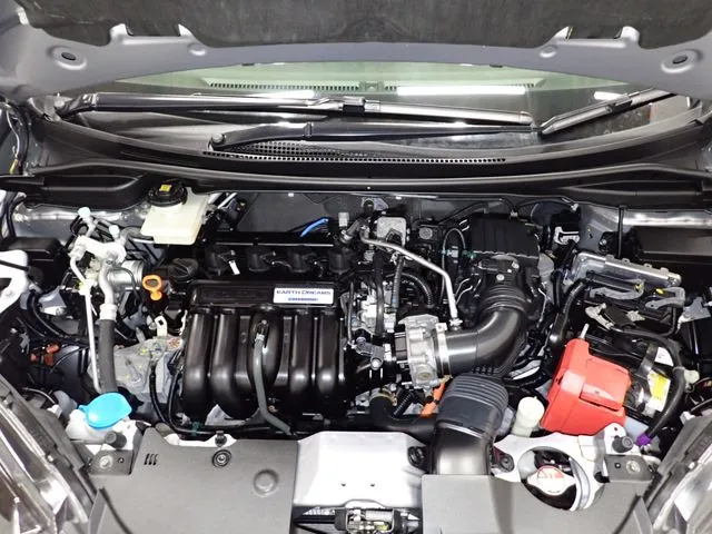 ホンダ　シャトル　ハイブリッド　４ＷＤ