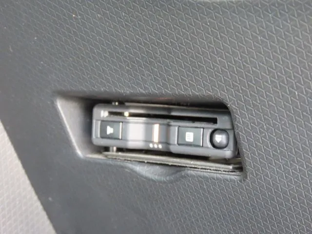 タント（ダイハツ）の車両写真