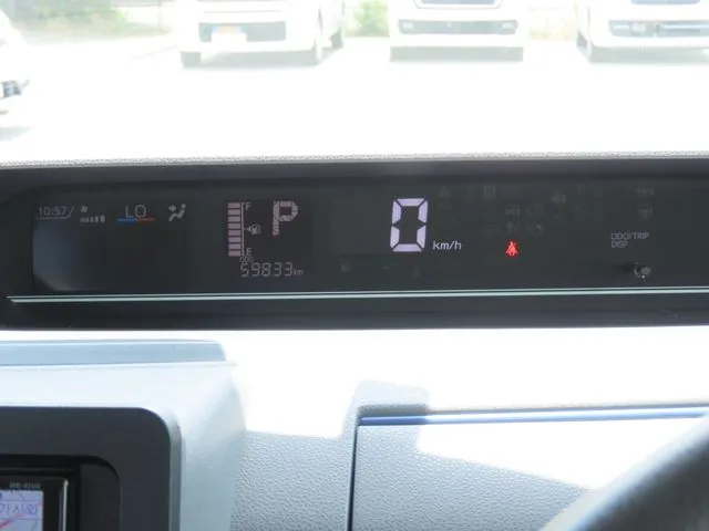 タント（ダイハツ）の車両写真