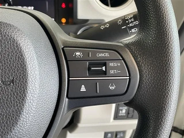 N BOX(ホンダ)の車両写真