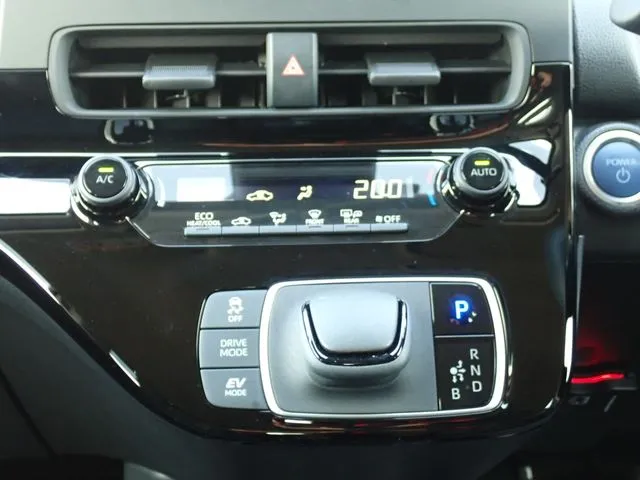 アクア(トヨタ)の車両写真