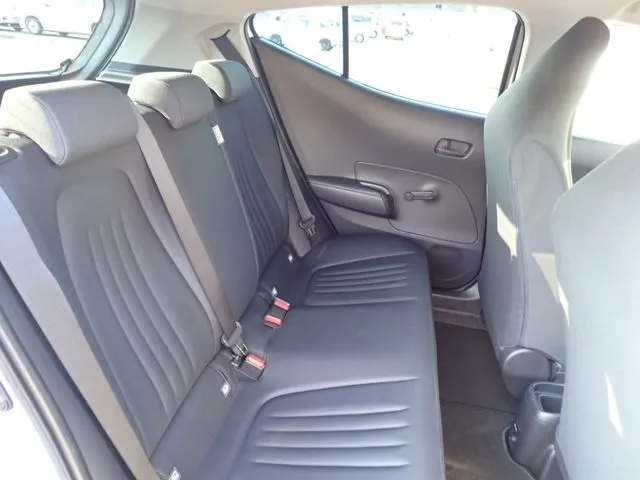 アクア(トヨタ)の車両写真