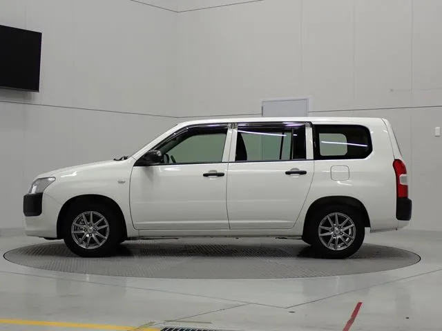トヨタ プロボックスバン 2WD
