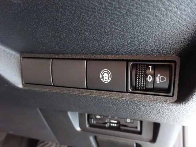ニッサン　ノート