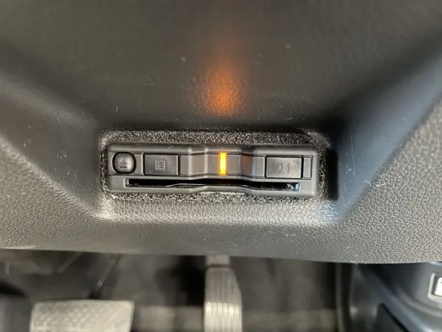シャトル　ハイブリッド（ホンダ）の車両写真