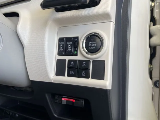 ムーヴ　キャンバス（ダイハツ）の車両写真