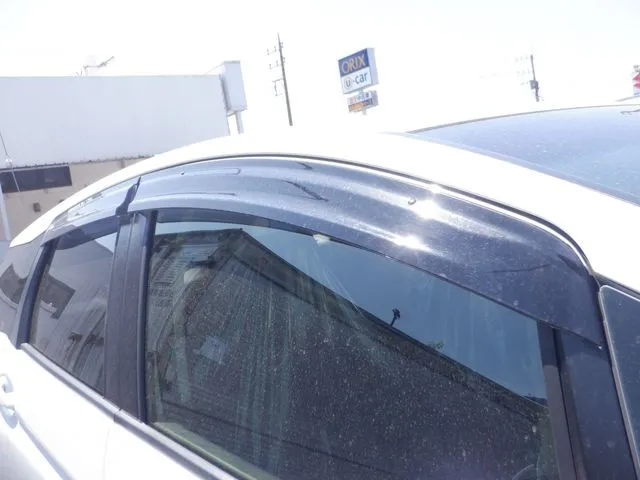 シャトル　ハイブリッド（ホンダ）の車両写真