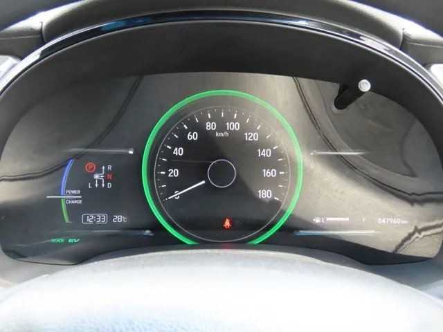 シャトル　ハイブリッド（ホンダ）の車両写真