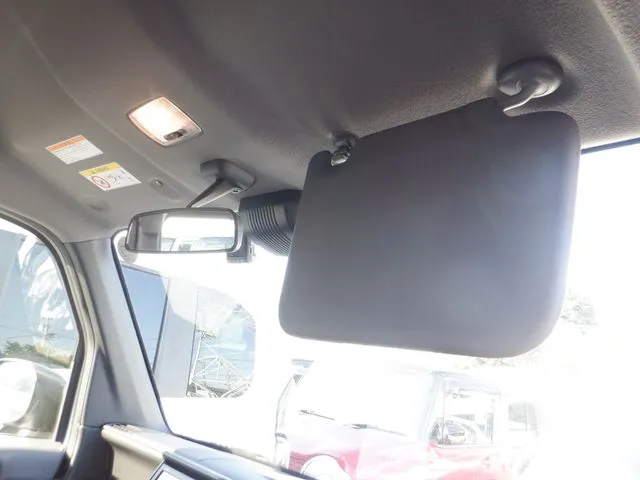N-VAN(ホンダ)の車両写真