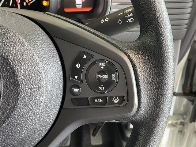 N-VAN(ホンダ)の車両写真
