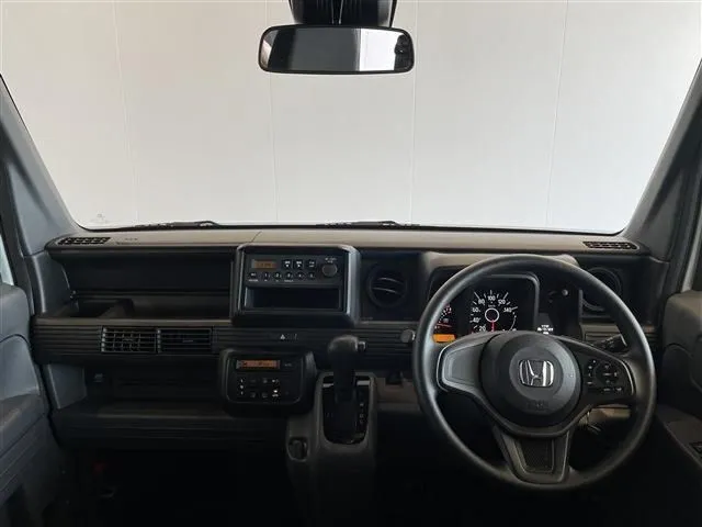 N-VAN(ホンダ)の車両写真