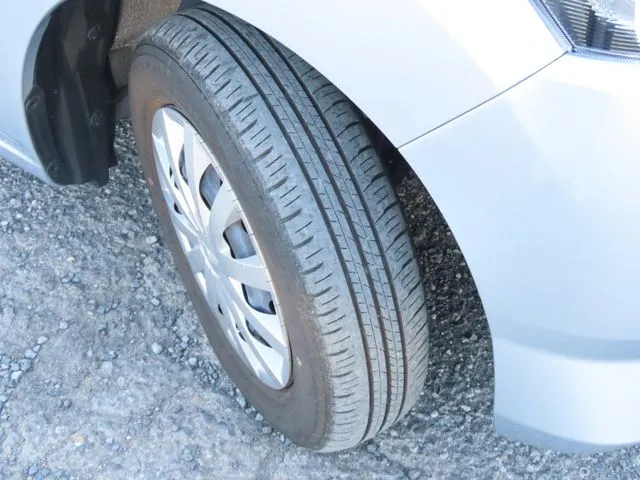 ミラ　イース（ダイハツ）の車両写真