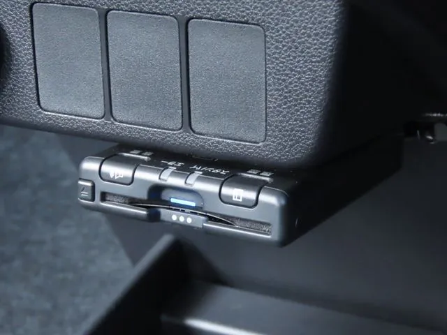 ミラ　イース（ダイハツ）の車両写真