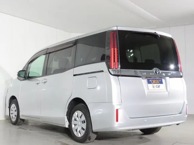 ノア（トヨタ）の車両写真