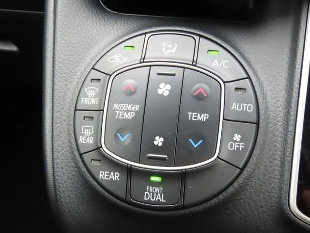 ノア（トヨタ）の車両写真