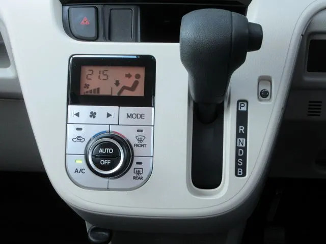 ムーヴ　４ＷＤ（ダイハツ）の車両写真