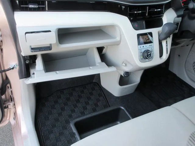 ムーヴ　４ＷＤ（ダイハツ）の車両写真